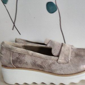 CLARKS- pink with silver Size 9 Brand New